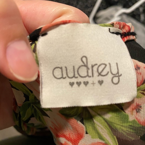 Love this shirt! Crop Camisole - very cute! - Picture 5 of 7